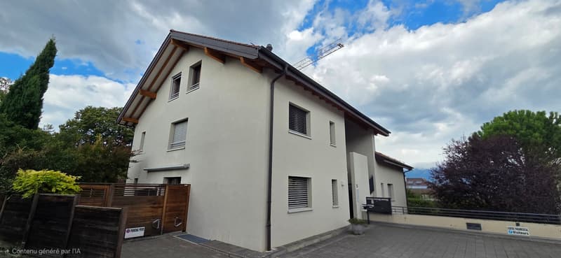 Superbe appartement en attique de 7.5 pièces à Bernex (1)