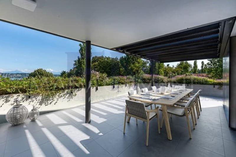 Attic apartment of approximately 170m2 PPE with large rooftop terrace (11)