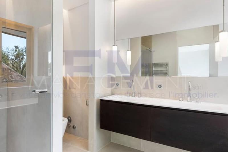 Attic apartment of approximately 170m2 PPE with large rooftop terrace (7)