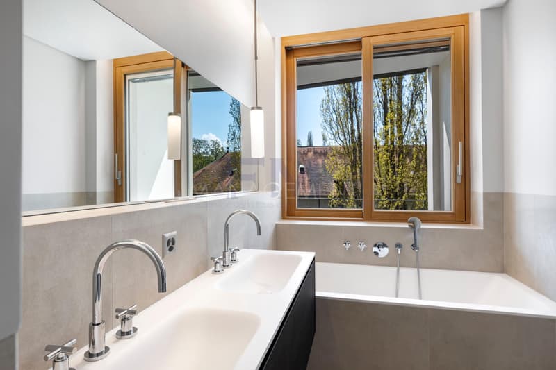 Attic apartment of approximately 170m2 PPE with large rooftop terrace (8)