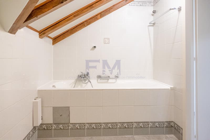Stadtzentrum - Wohnung - Boulevard Helvétique - 3.5 Zimmer im 5. Stock (9)