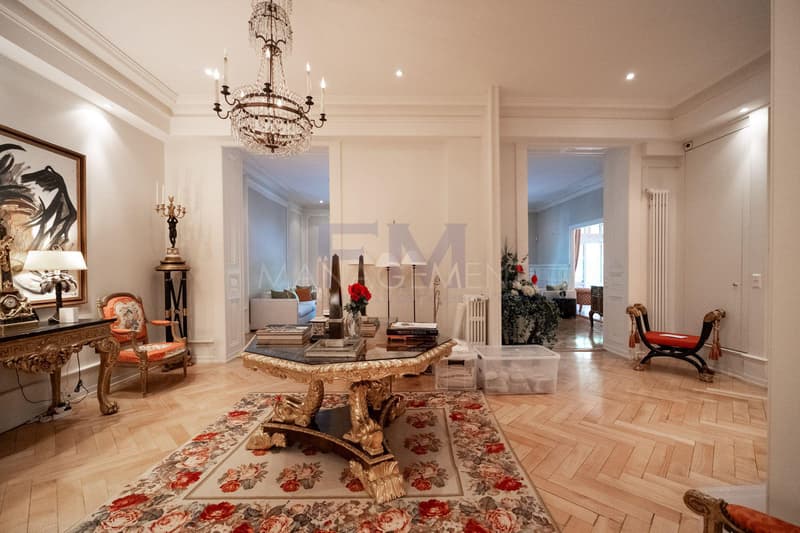 QUAI WILSON - EXCEPTIONAL RESIDENCE FACING LAKE GENEVA (7)