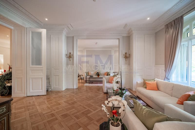 QUAI WILSON - EXCEPTIONAL RESIDENCE FACING LAKE GENEVA (11)