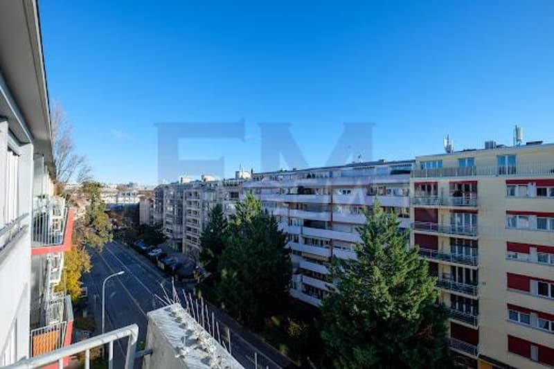 Avenue Wendt - 3 rooms of approximately 54 m² on the 3rd floor (2)