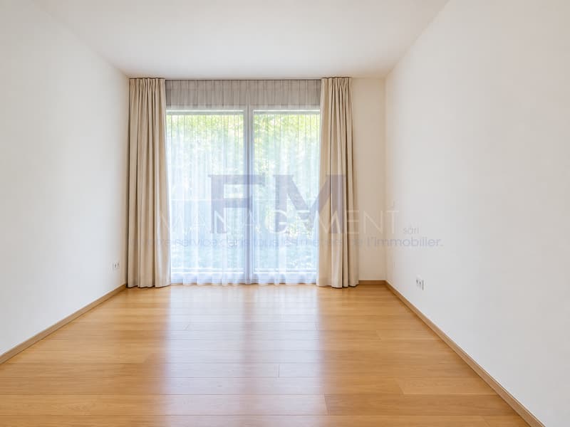 Chemin du Velours - 5 pièces d'env. 145 m² au rez-de-chaussée (5)