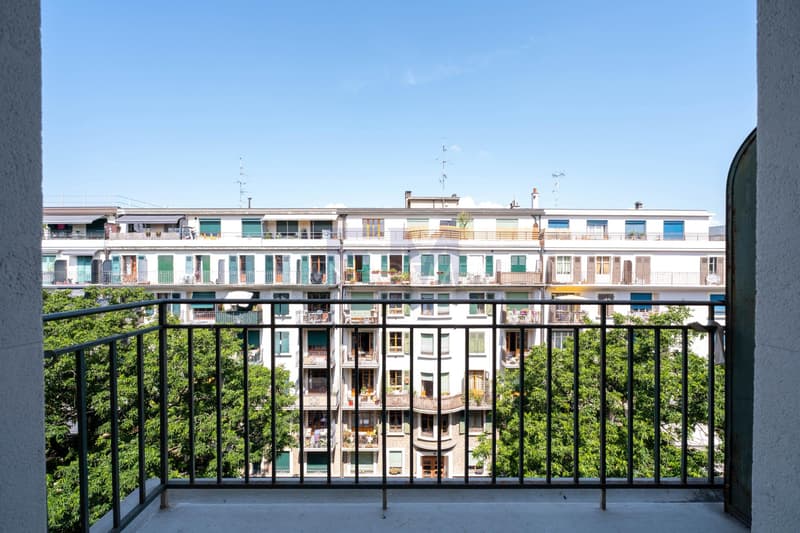 Rue de la Canonnière, 2.5 rooms of approximately 36 m² on the 5th floor (1)