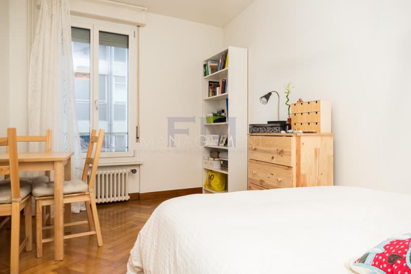 Centre-ville, Rue Glacis-de-Rive, 1.5 pièces au 3ème étage (2)