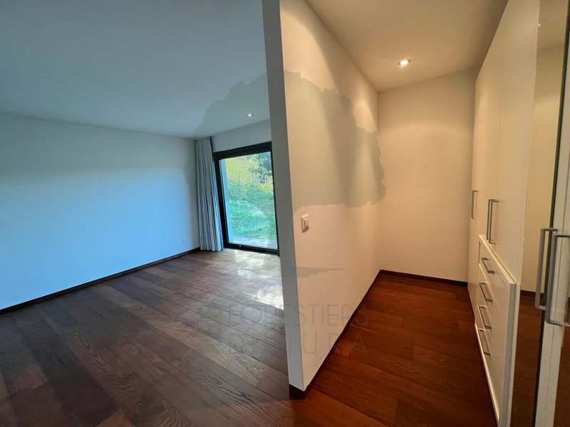 Magnifica casa di architettura di 300m2 su un terreno di 2'333m2 (10)