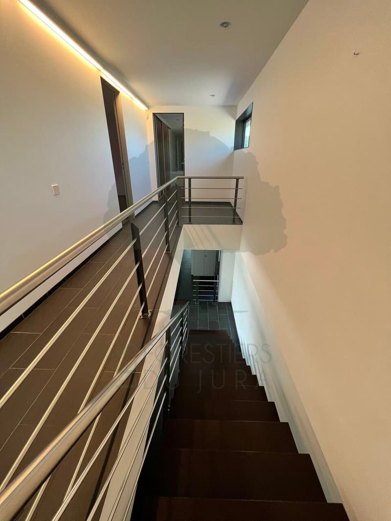 Magnifica casa di architettura di 300m2 su un terreno di 2'333m2 (8)