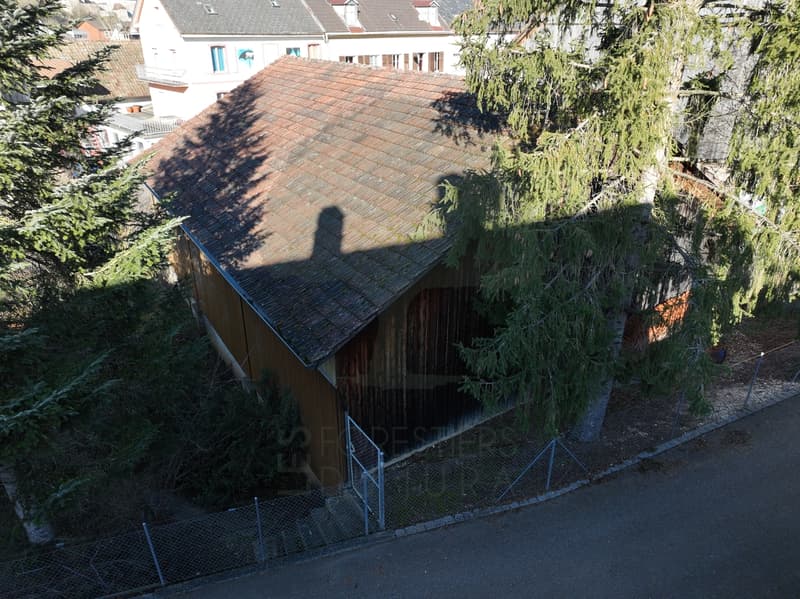 Hangar di 220m2 nel pieno centro di Porrentruy (3)