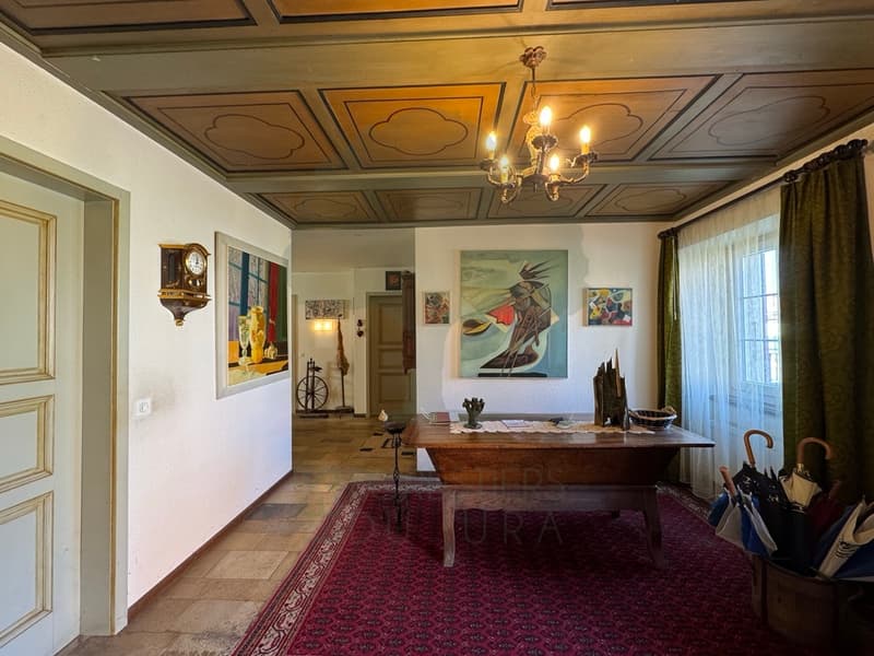 Casa di carattere con granaio amovibile ad Alle (5)