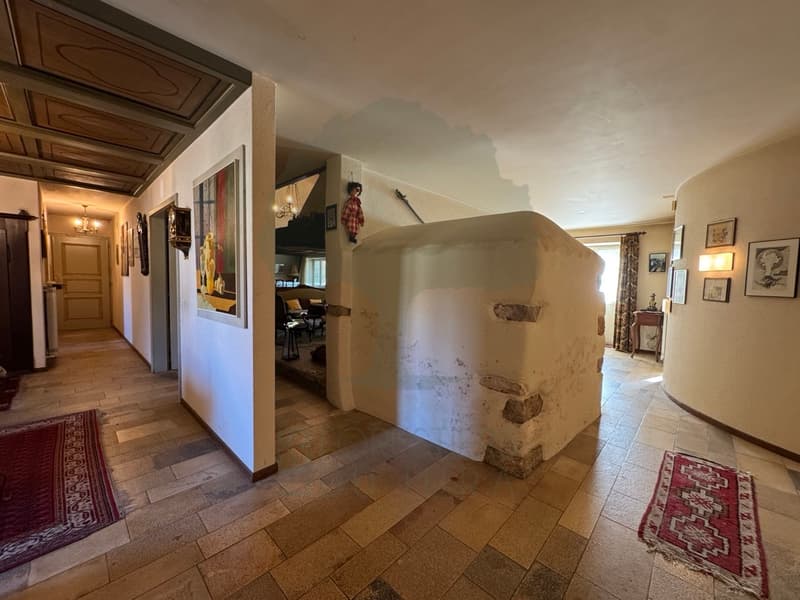 Casa di carattere con granaio amovibile ad Alle (7)
