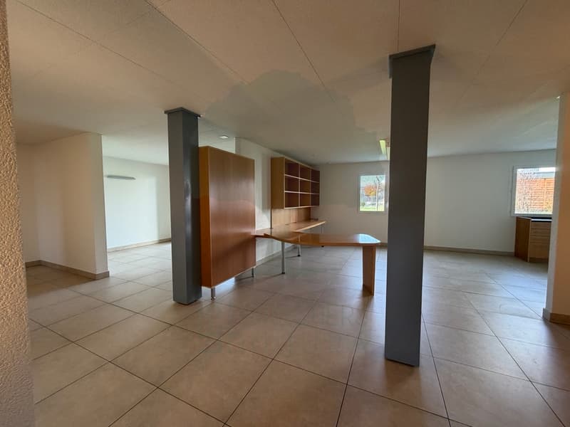 Medical office of 176 m² on the ground floor - Courfaivre (3)