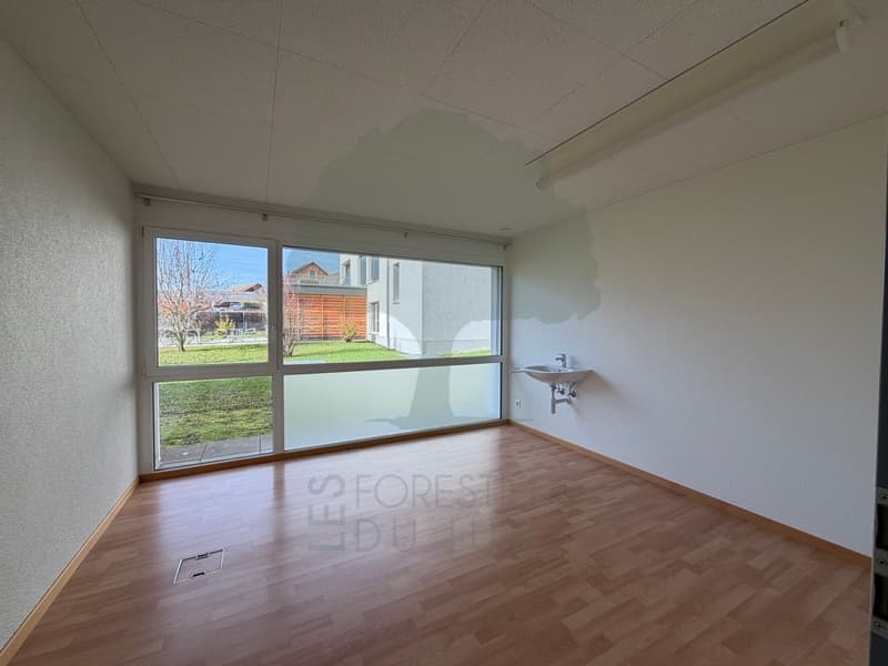 Medical office of 176 m² on the ground floor - Courfaivre (9)