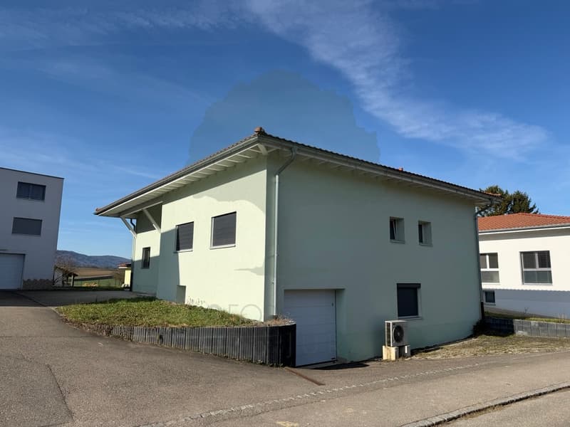 Ampia casa familiare di 10,5 locali a Cornol (13)