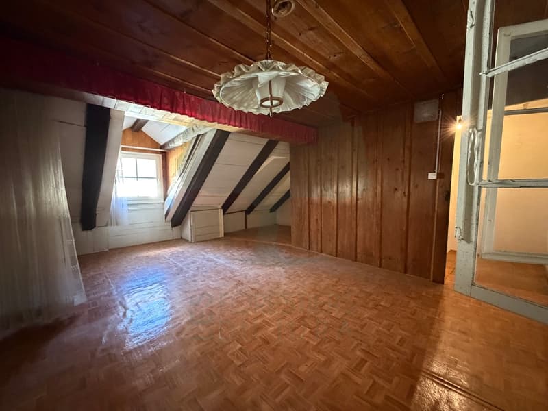 Maison à rénover entièrement au coeur de Saint-Ursanne (11)