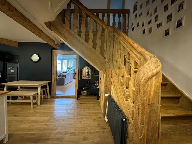 Casa vecchia affascinante con ristrutturazione - Bei volumi e potenziale (11)