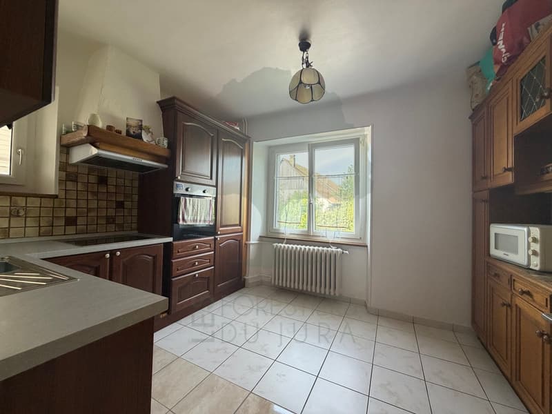 Rental house consisting of three apartments in Cornol (7)