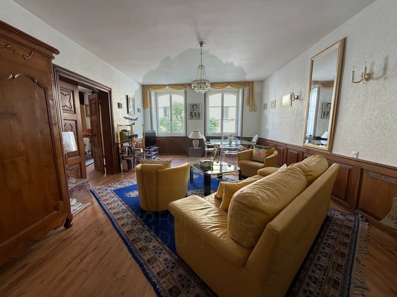 Character apartment of 4 rooms in the old town of Porrentruy (5)