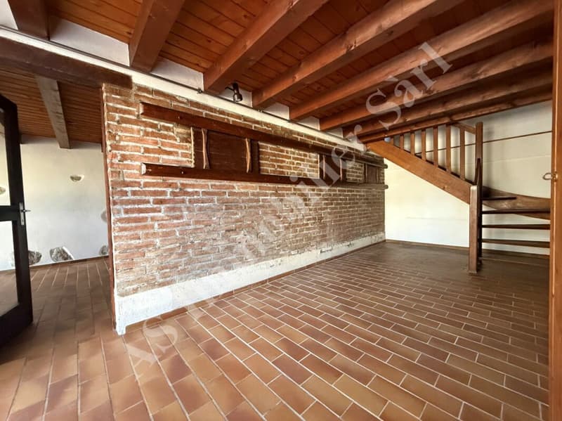 Exceptional situation close to all amenities (3)