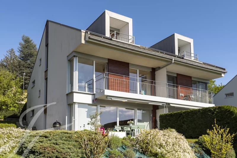 Twin Villa in an Enchanting Setting in Belmont-sur-Lausanne (1)