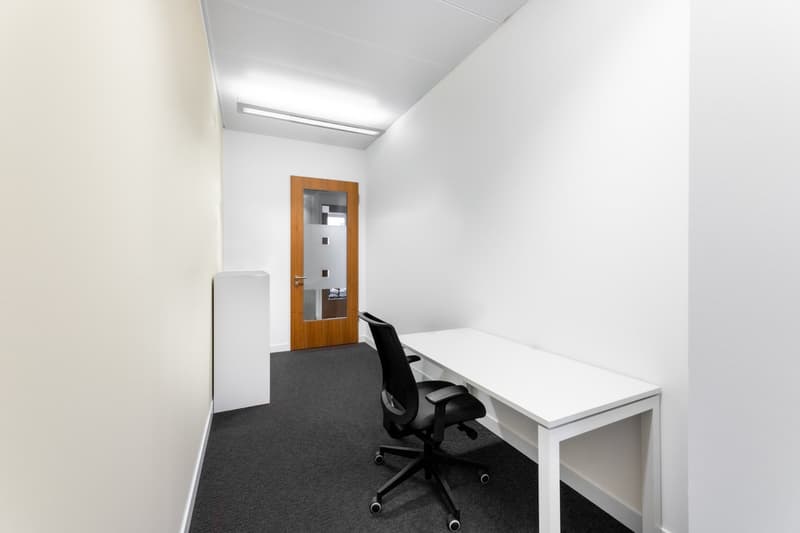 Accès continu à des bureaux designer pour 1 personne dans Spaces R2 Tower (7)