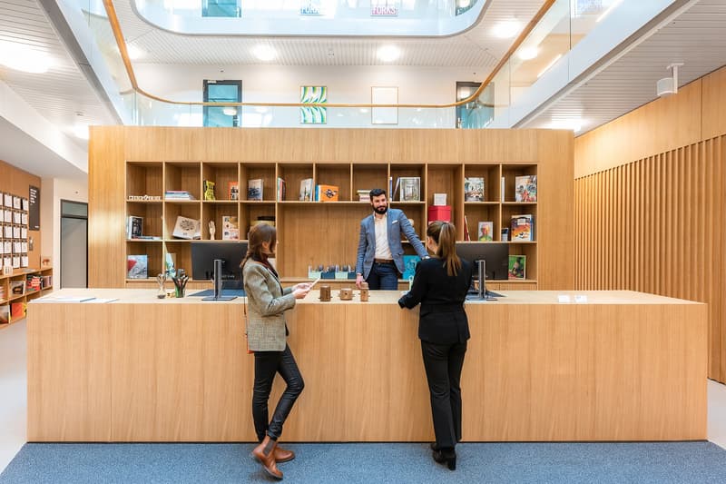 Un ufficio con design notevole per 2 persone a Spaces Nations (4)
