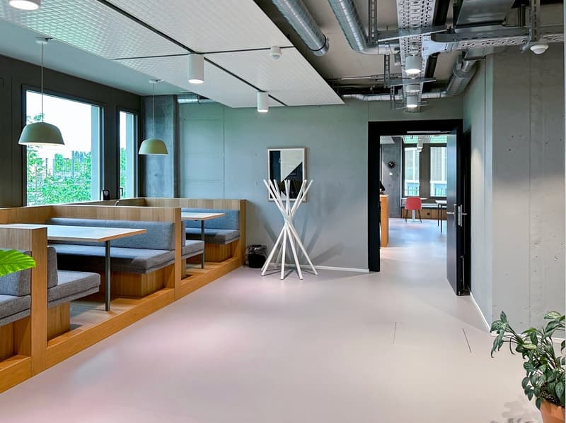 Réservez des grands bureaux pour les entreprises de toutes tailles dans Spaces Suurstoffi (8)