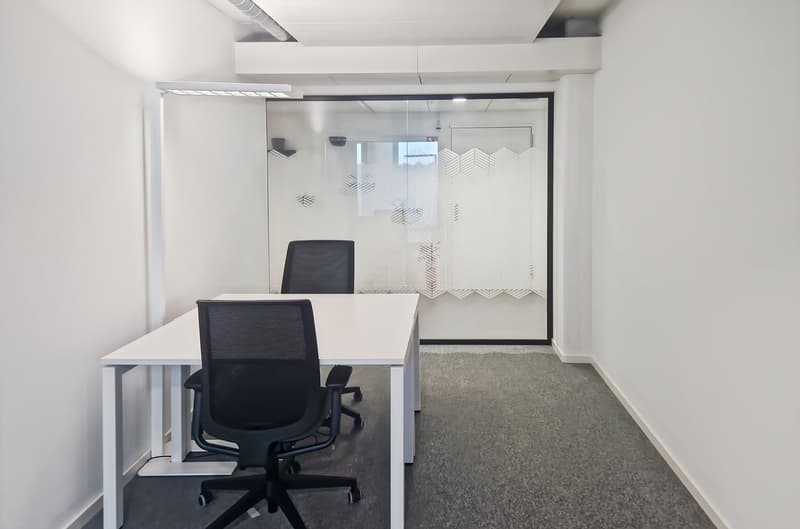 Bureaux privés entièrement équipés pour vous et votre équipe dans Spaces Ambassador House (3)