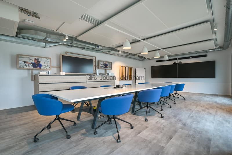700 m2 de bureaux à louer dans un immeuble moderne, entièrement aménagés "Plug & Play" (6)