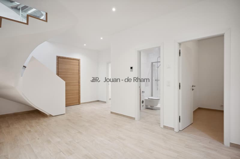 Exclusivité : Appartement triplex de 4/5 chambres à proximité du Collège du Léman (5)