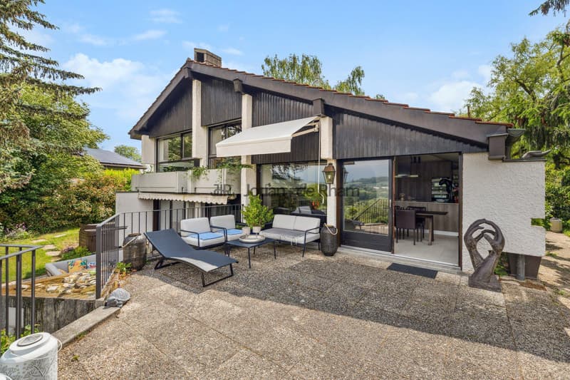 AVULLY: Magnifique maison rénovée avec vue (1)