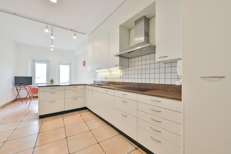 Übernahme des Mietvertrags - Prächtige Wohnung mit Seeblick (10)