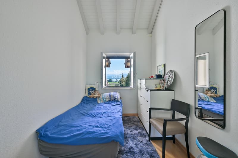 Semi-detached villa with lake view in the heart of Founex (12)