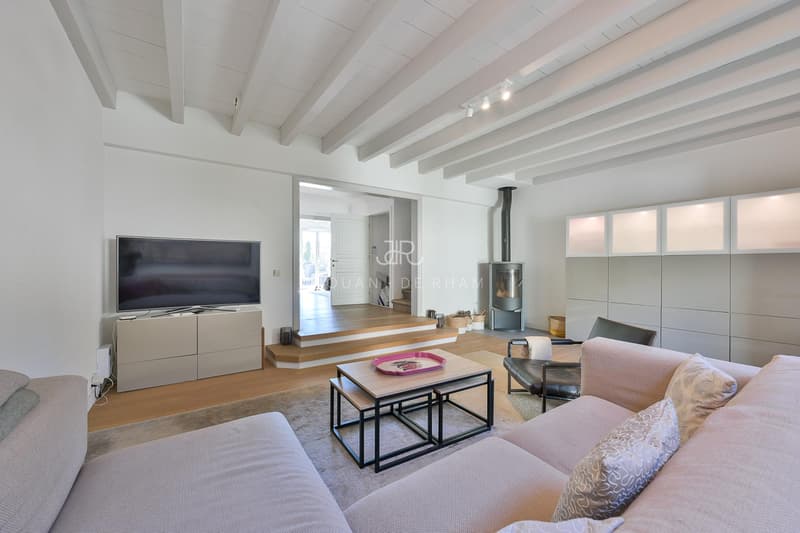 Semi-detached villa with lake view in the heart of Founex (5)
