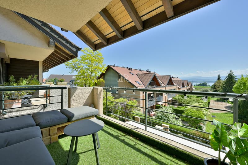 Semi-detached villa with lake view in the heart of Founex (9)