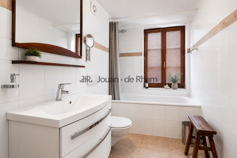 Magnifique maison de caractère au coeur du village de Veyrier (11)
