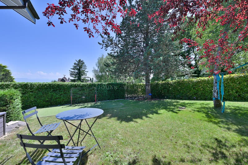 Genolier (Sus-Châtel) | Individual villa with lake and Alpine views, perfectly renovated (CECB=A) (11)