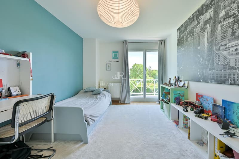 Beautiful semi-detached villa with pool in strategic location - Mies (9)