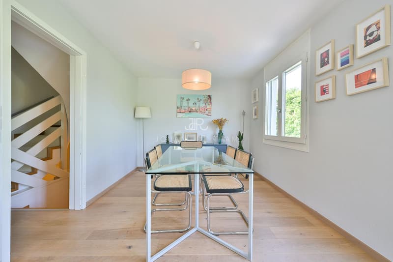 Beautiful semi-detached villa with pool in strategic location - Mies (8)