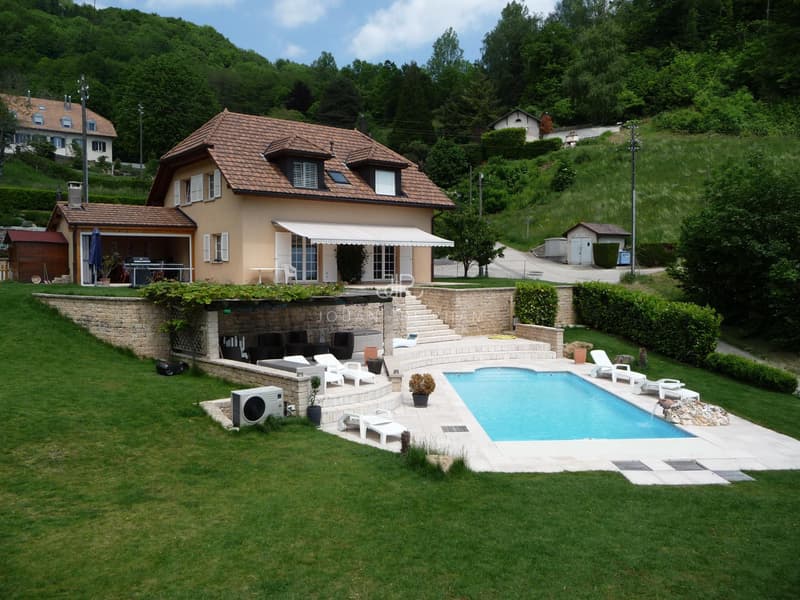 Mont-sur-Rolle | Villa con piscina e vista impareggiabile (3)