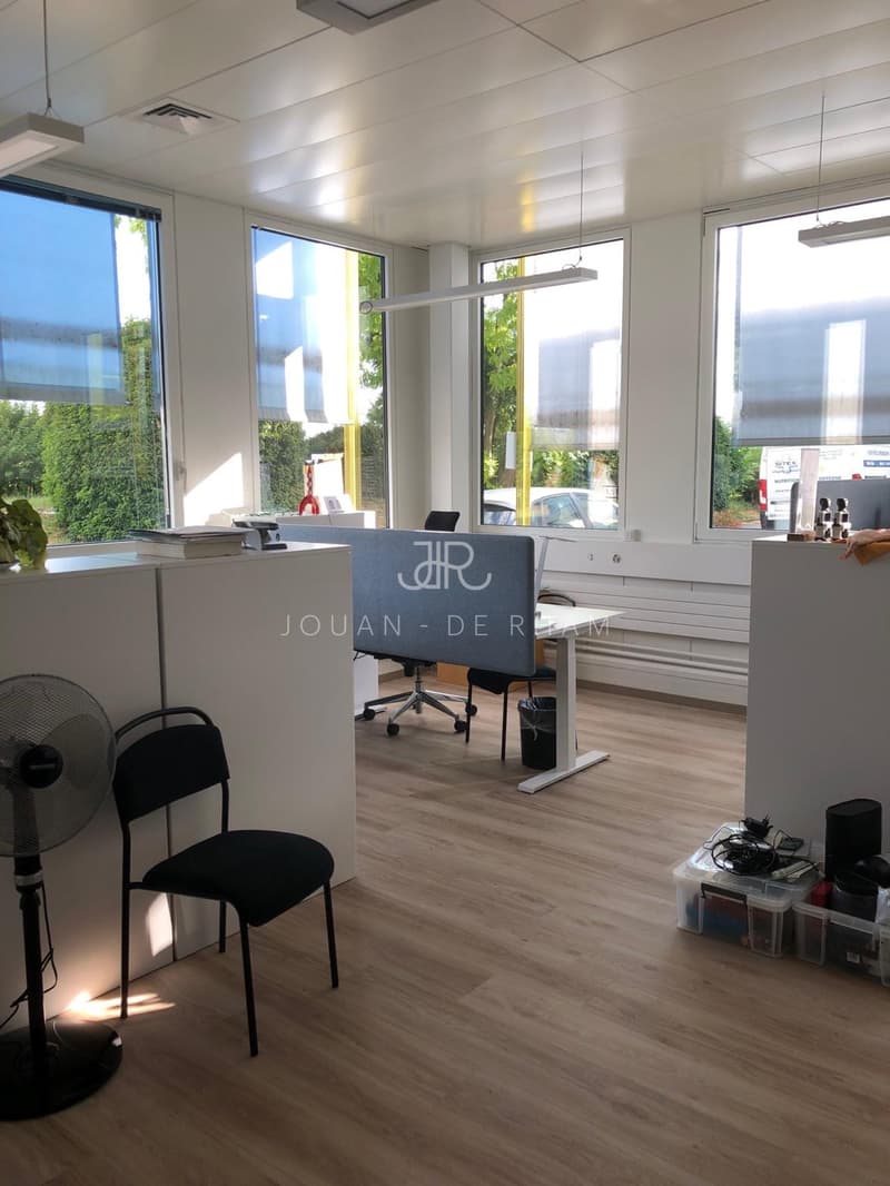 Plan-les-Ouates | Biologische Laboratorien und Büros komplett eingerichtet - 526 m² (3)