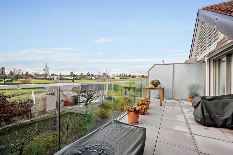 Founex | Attique de 3.5 pièces avec grande terrasse (8)