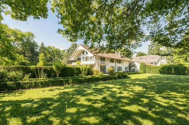 Élégante maison de caractère au coeur de la campagne genevoise (2)