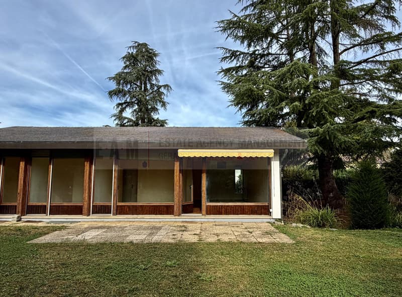Maison familiale avec jardin - Family home with Garden (5)