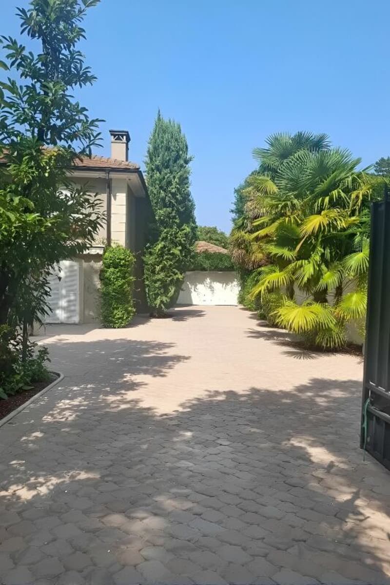 Zu vermieten - Prächtiges Einfamilienhaus mit Pool in Collonge-Bellerive (12)