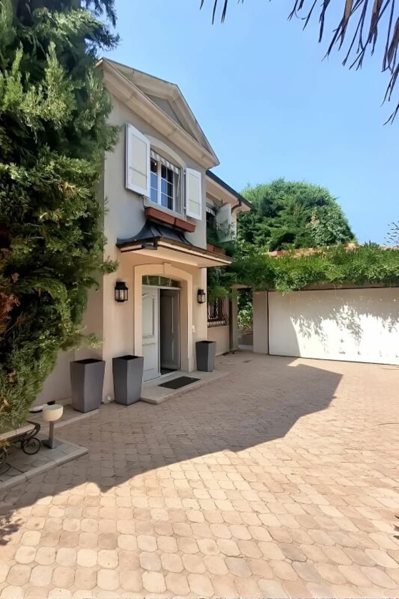 For Sale - Magnificent Detached House with Pool in Collonge-Bellerive (11)