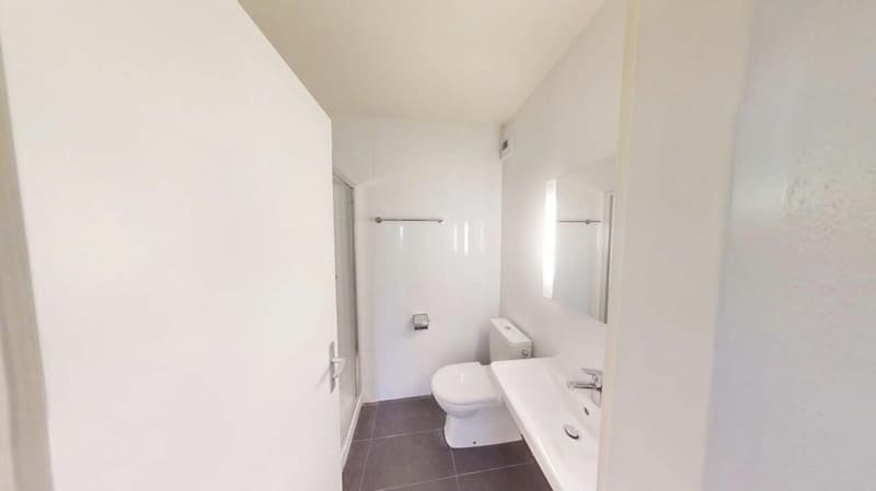 Appartement de 6 pièces avec belle vue sur le lac (6)