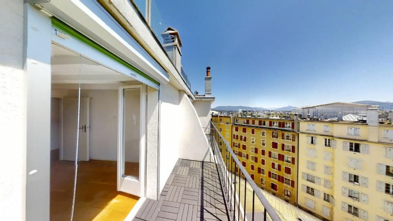 Appartement en attique à louer au centre-ville (5)