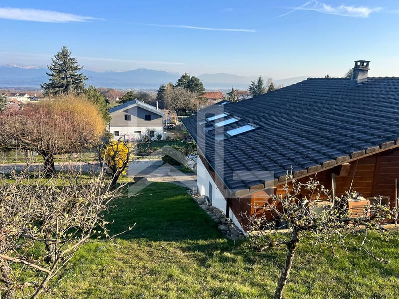 Charming chalet with a view - sought-after neighborhood (5)